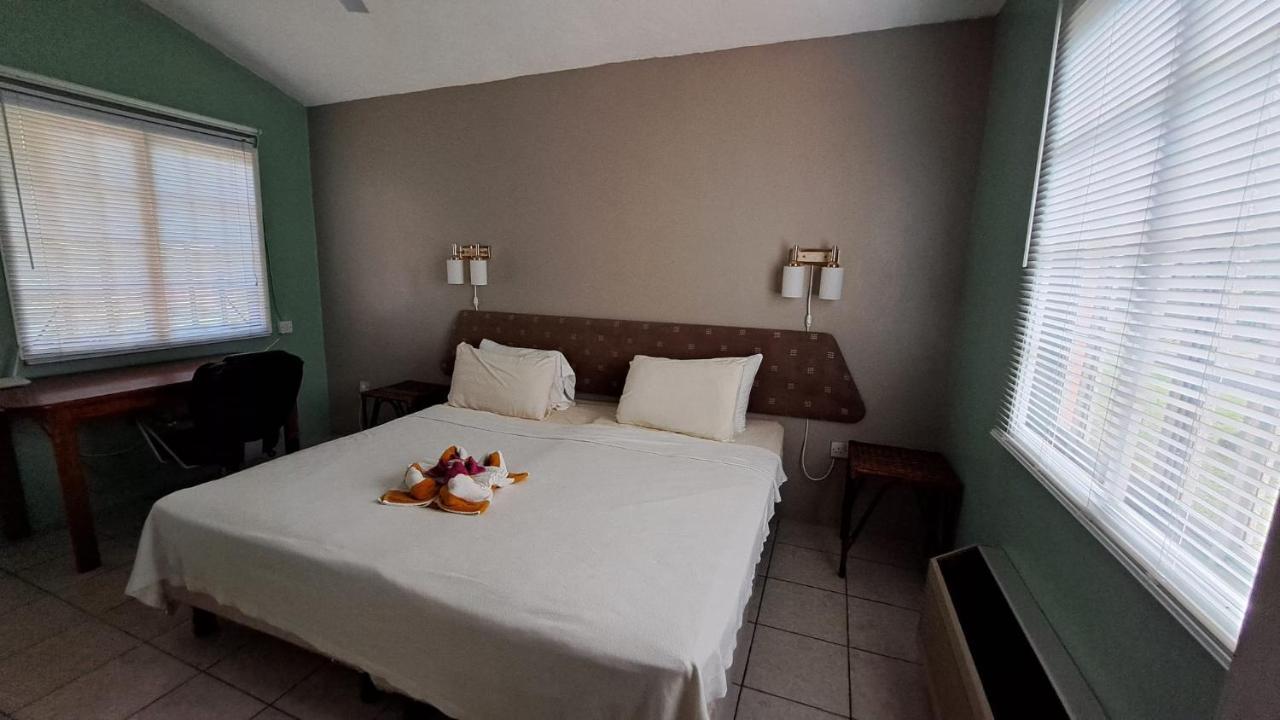 Kootney Resorts Portsmouth Zewnętrze zdjęcie